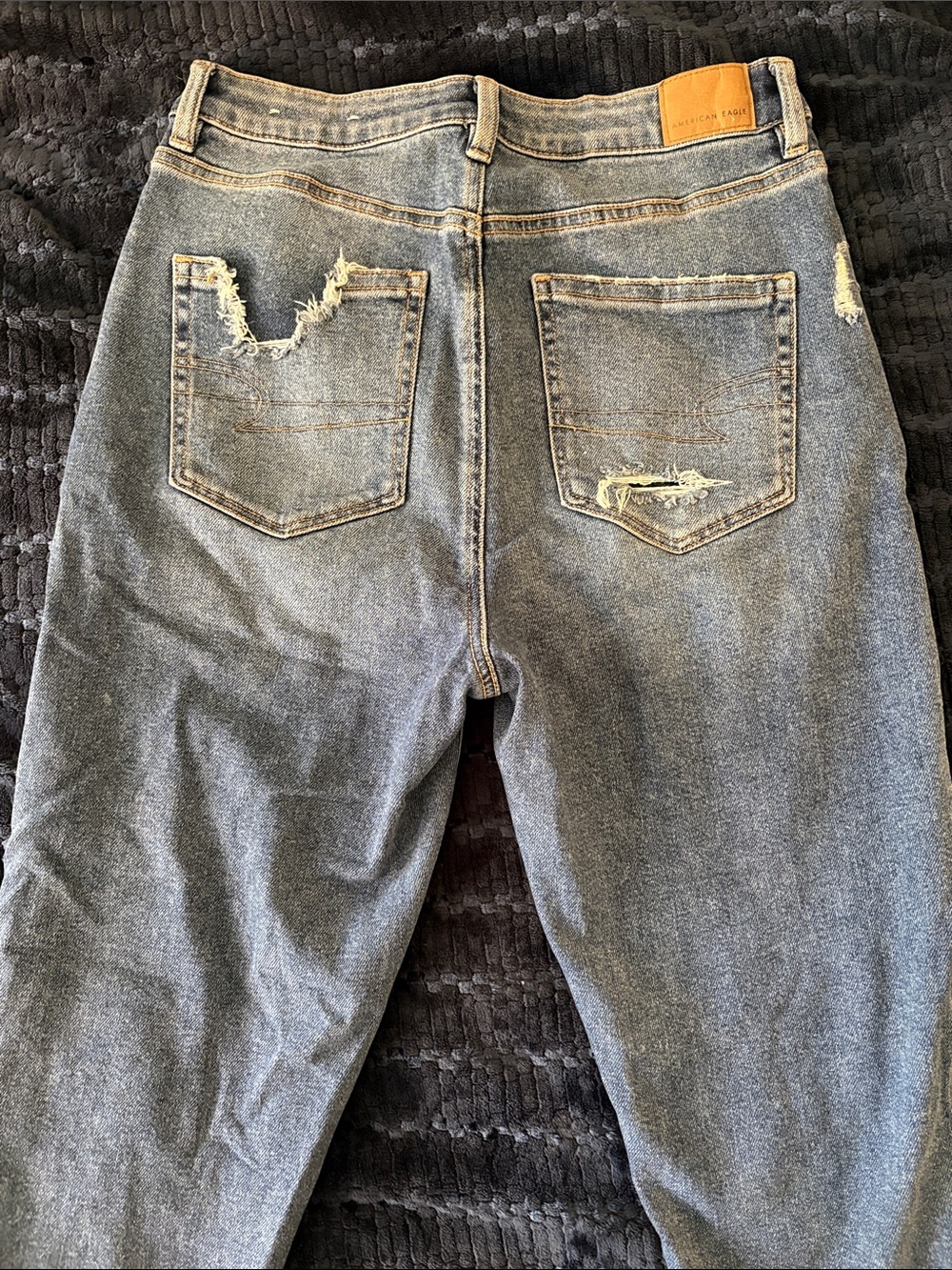 American Eagle Outfitters Distressed Light Blue Relaxed Women’s Jeans